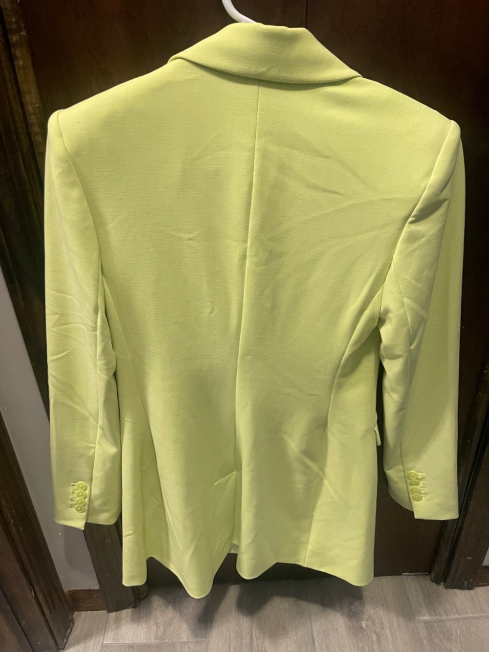 EXPRESS Chartreuse double breasted blazer - NWT - Picture 3 of 7